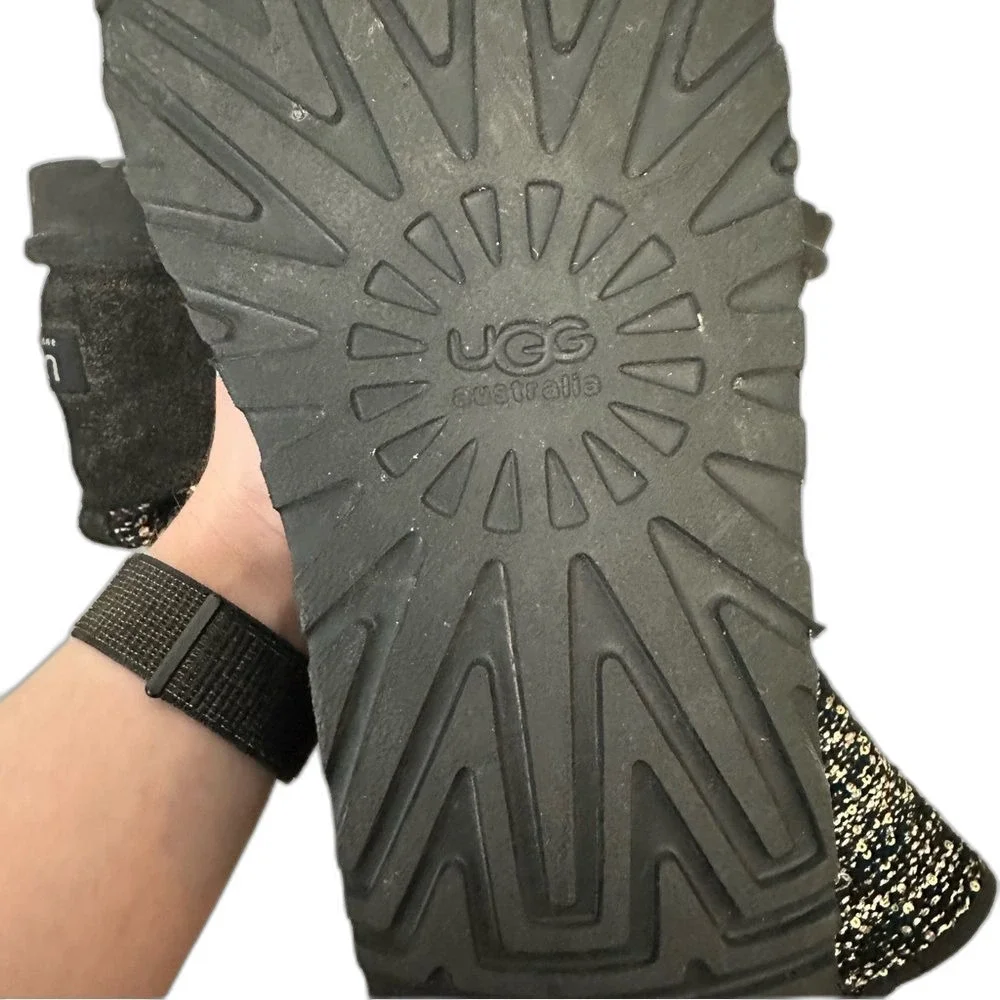 UGG Australia Black And White Camaya Knit Sequin Embellished Suede Boots Size 8
